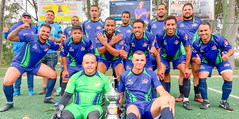 Trabalhadores da Multilixo tem dia de lazer, futebol e prêmios no Clube Plêiades